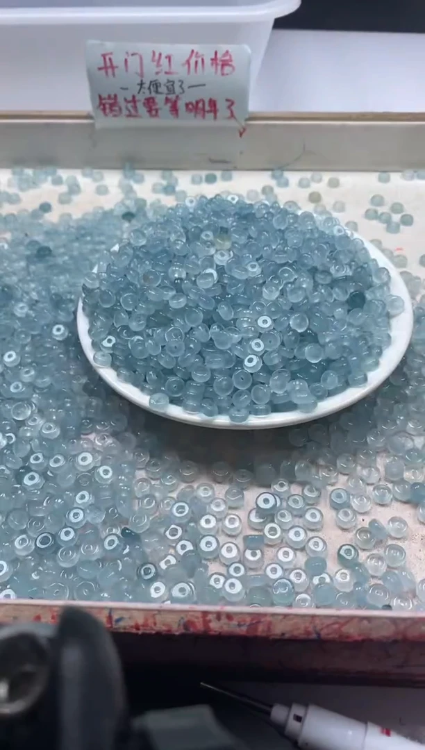 【闪购商品】玛瑙/玉髓颈饰未镶嵌W803冰川蓝玛瑙隔片6*3mm*60颗