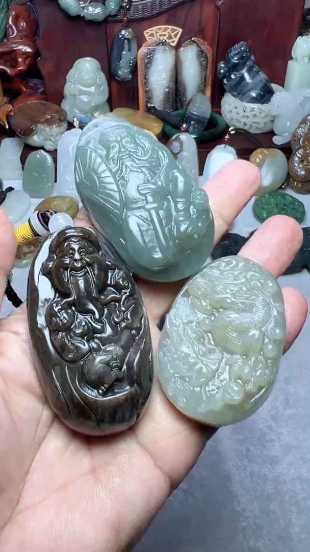 【闪购商品】和田玉把件未镶嵌3有裂  有毛病