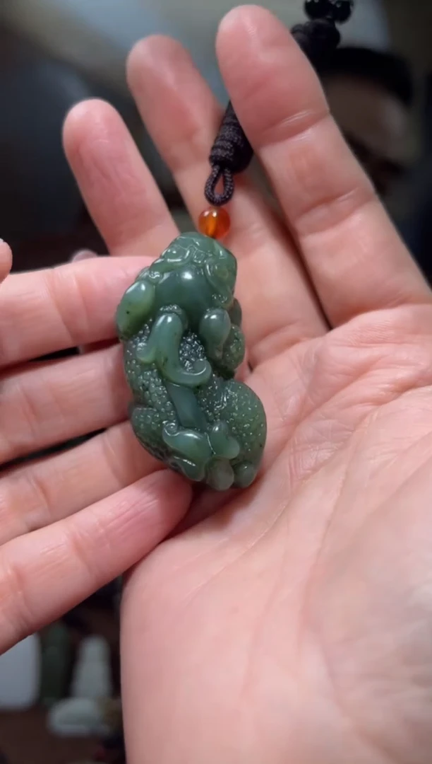 颈饰未镶嵌和田玉·