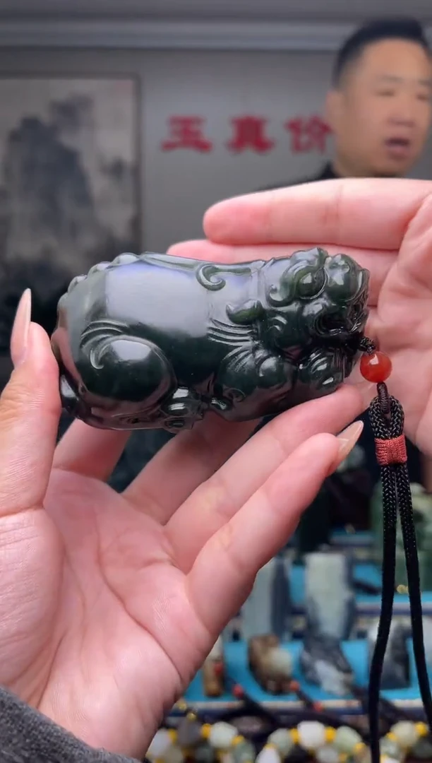 未镶嵌和田玉挂件1