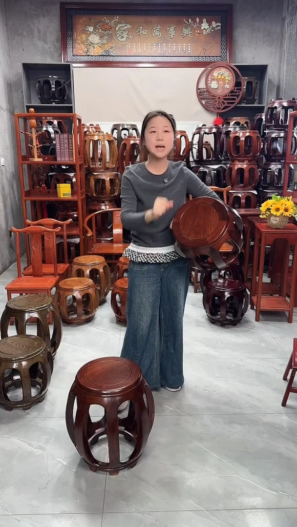 花梨木类家具胡桃色小号鼓凳一对（两条）