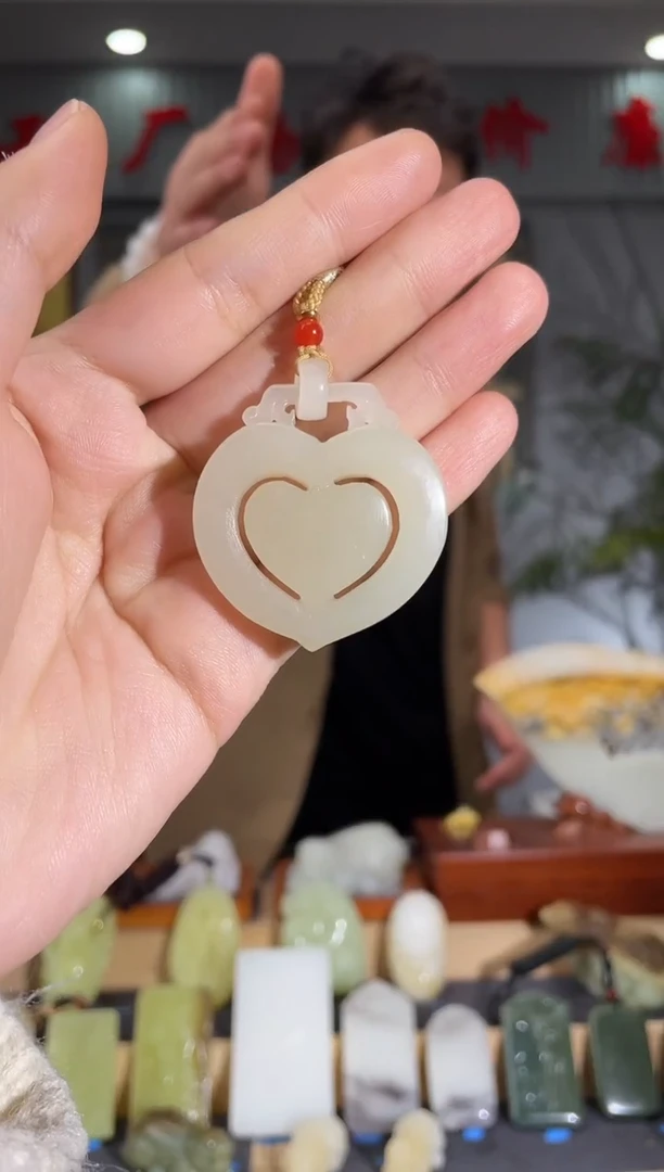 【闪购商品】和田玉颈饰未镶嵌拍一发一 多样性发货