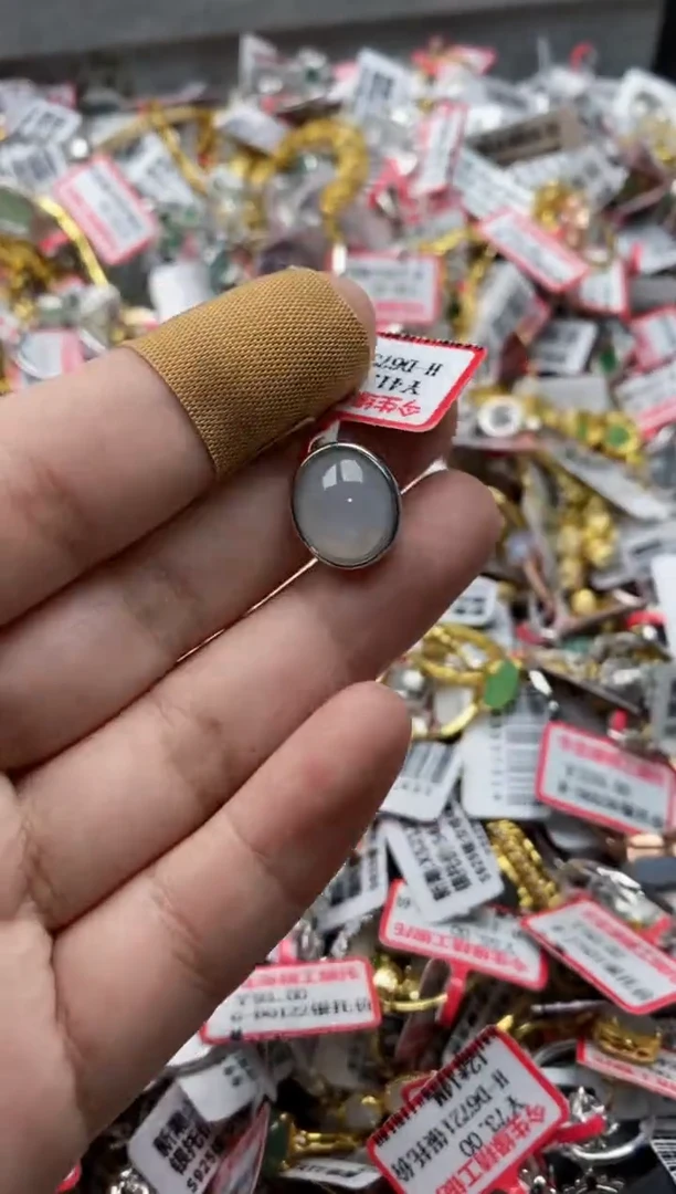 【闪购商品】翡翠戒指银S925镶嵌666666---1