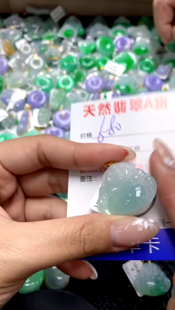 【闪购商品】翡翠颈饰18K金镶嵌1111111111111111