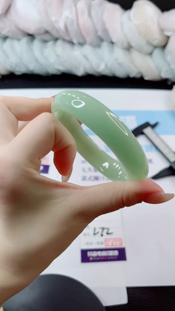 未镶嵌手镯石英质玉多样性发货L72-63