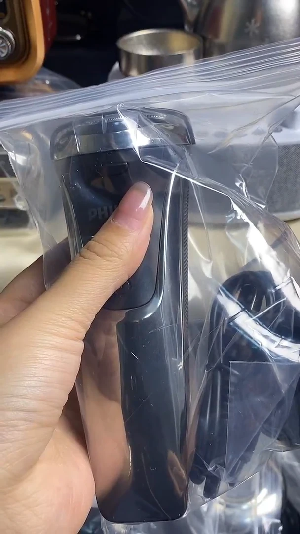 150三头剃须刀小飞