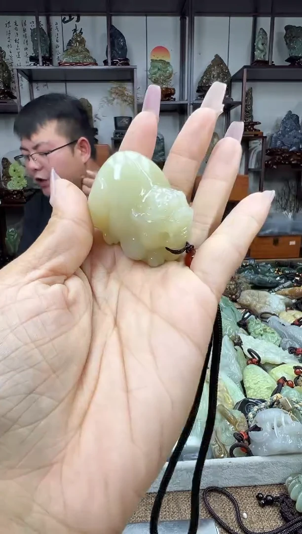 未镶嵌和田玉把件1