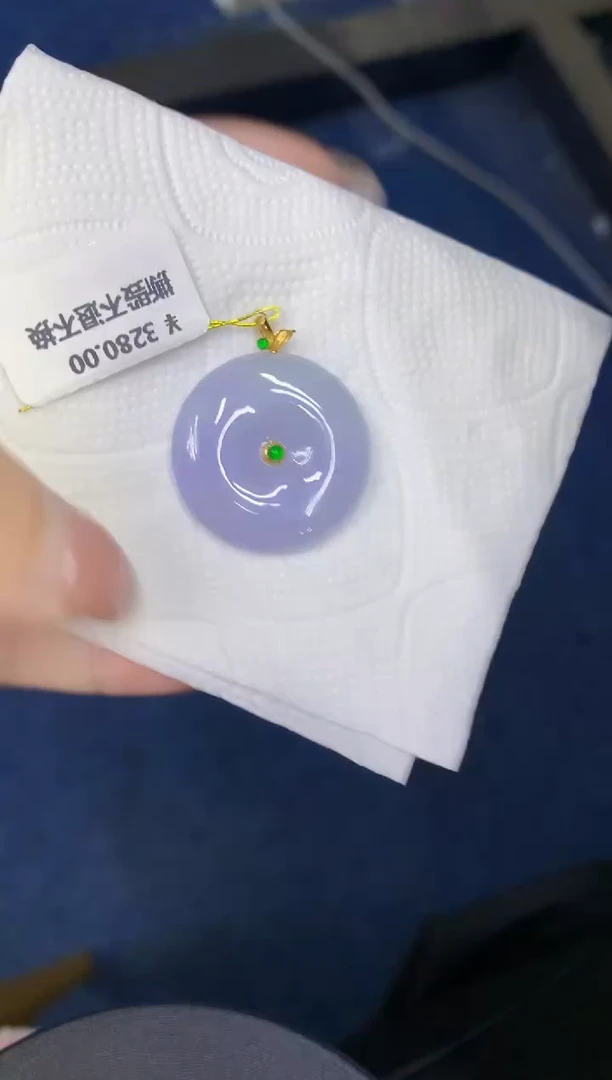 颈饰18K金镶嵌翡翠缅甸天然翡翠A货