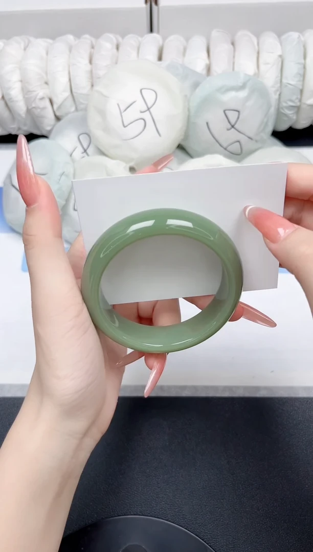 未镶嵌手镯石英质玉24-57