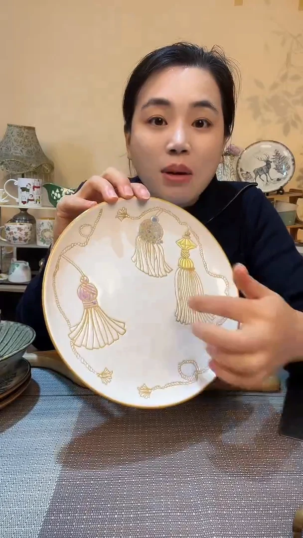 瓷片8.5英寸盘 微瑕介意勿拍