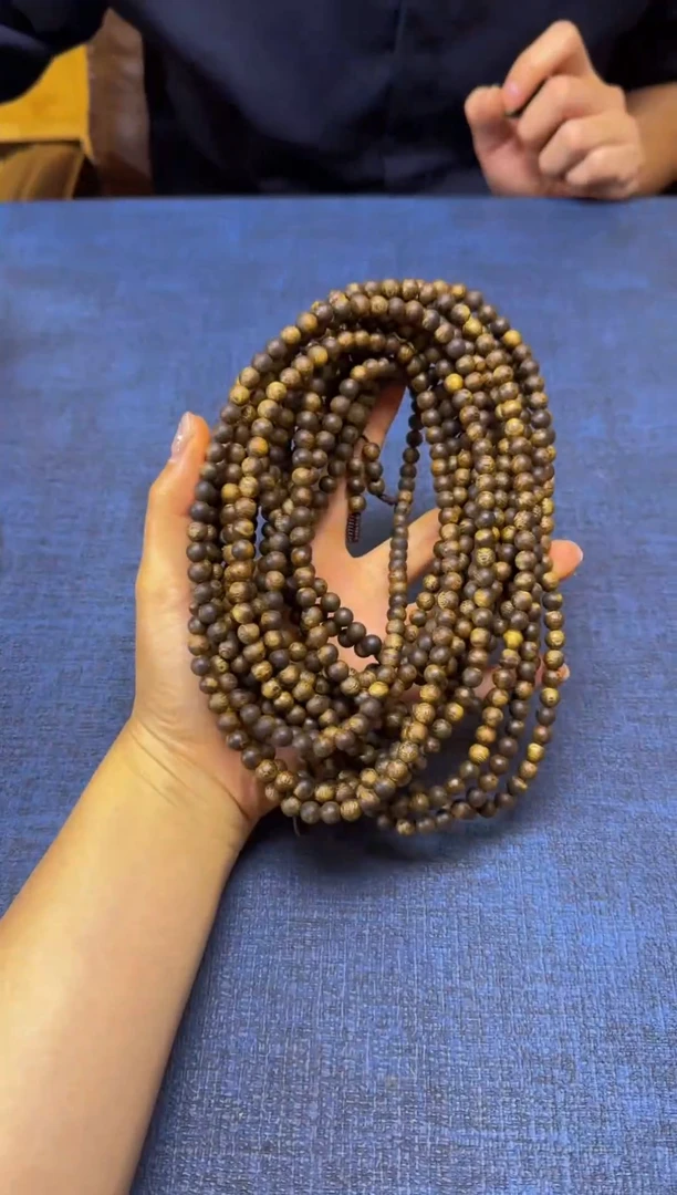 沉香乌身圆叶118颗--06--14克+【多样性发货】