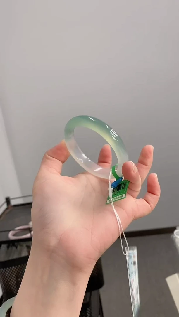 【闪购商品】玛瑙/玉髓手镯未镶嵌54-55圈