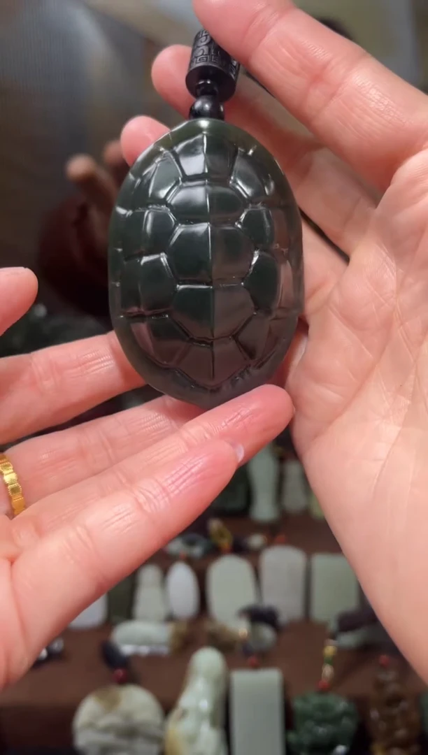 颈饰未镶嵌和田玉·