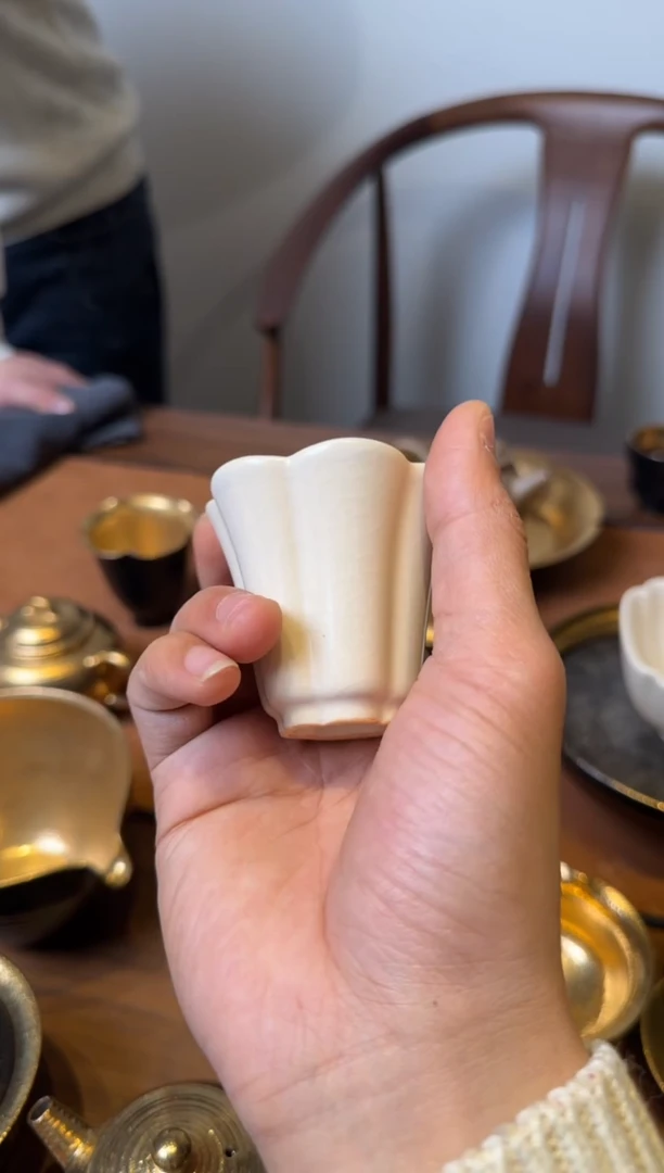 霖松堂 草木灰釉 花口杯