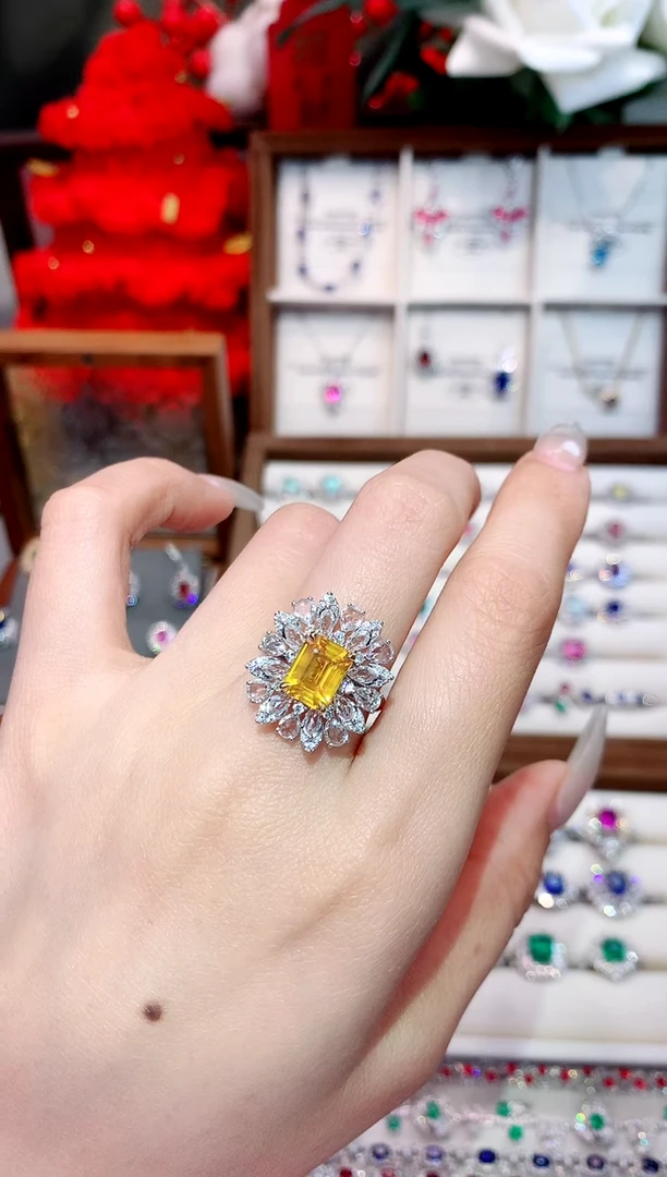戒指彩色蓝宝石18K金镶嵌2.55ct/天然宝石/七天无理由