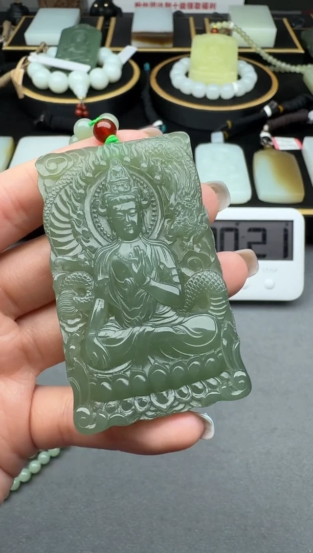 颈饰未镶嵌和田玉3