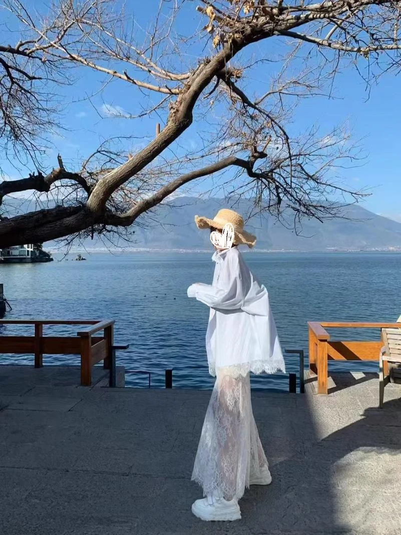 没头脑专属【冰岛慕斯】V领T恤+蕾丝衬衫+显瘦长款蕾丝半身裙