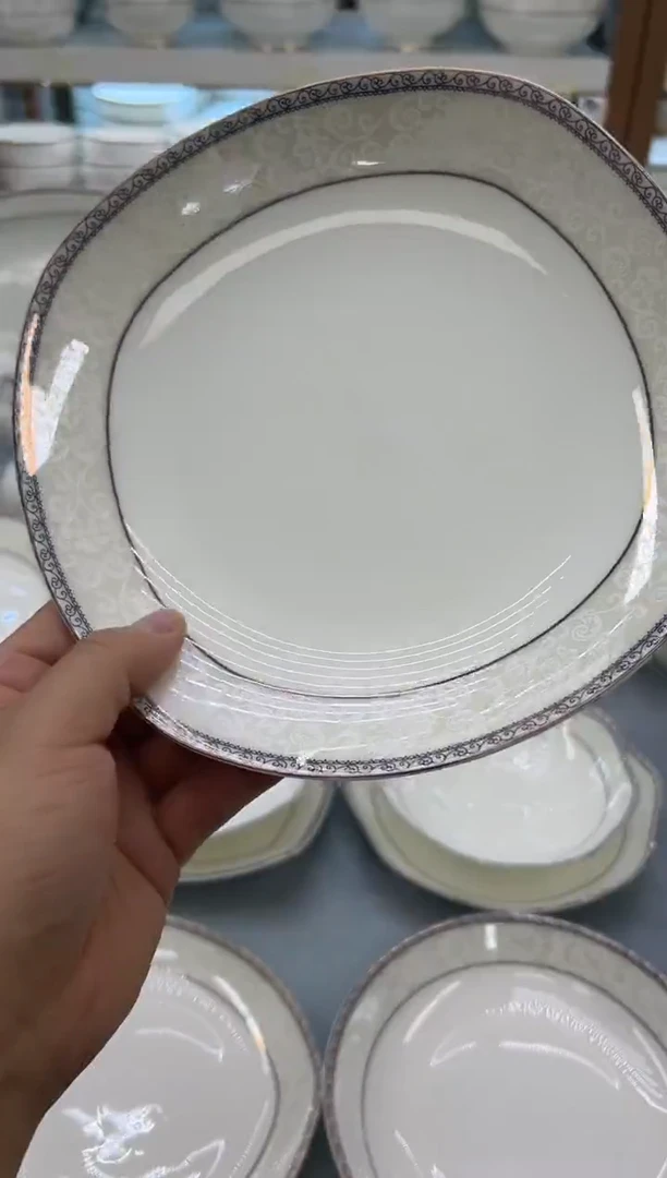 骨瓷玲珑8方2个