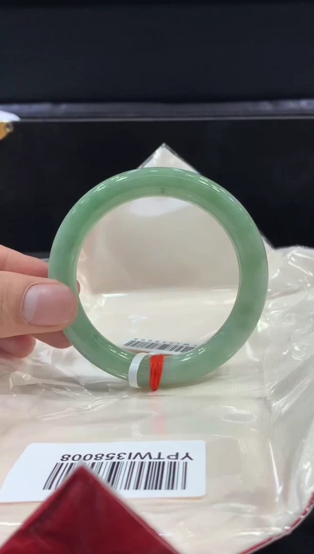 未镶嵌手镯翡翠翡翠手镯