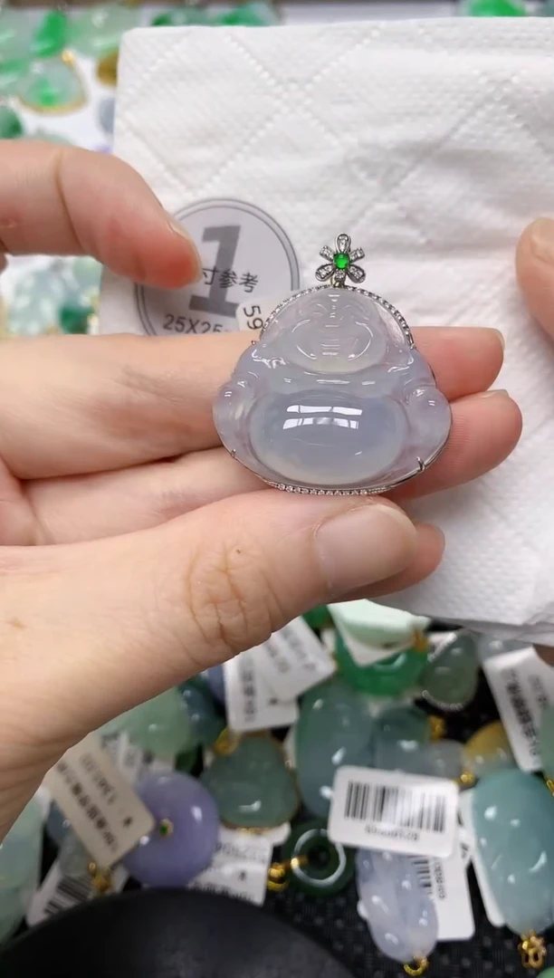 翡翠18K金镶嵌颈饰111111111