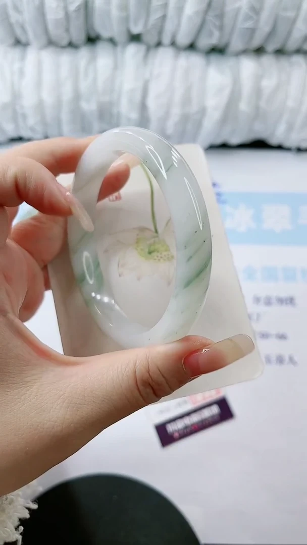 【闪购商品】石英质玉手镯未镶嵌多样性发货S235-63