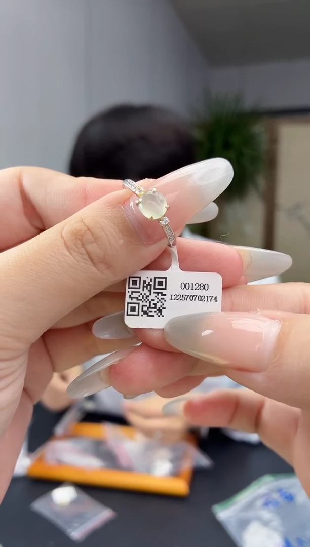 颈饰银S925镶嵌翡翠11111