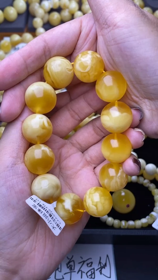 裸石琥珀未镶嵌大小姐珠宝86  卡18MM+
