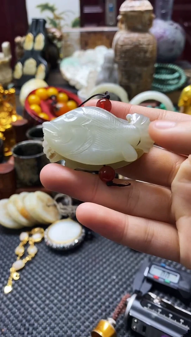 未镶嵌和田玉挂件鱼