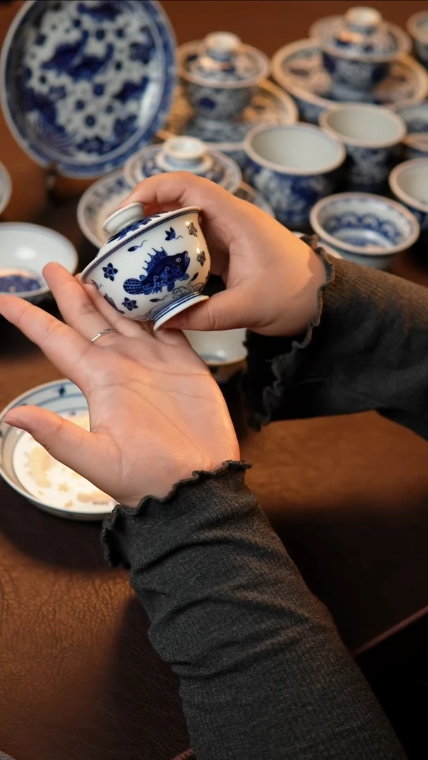 桃花鲑鱼盖碗桃花鲑鱼盖碗