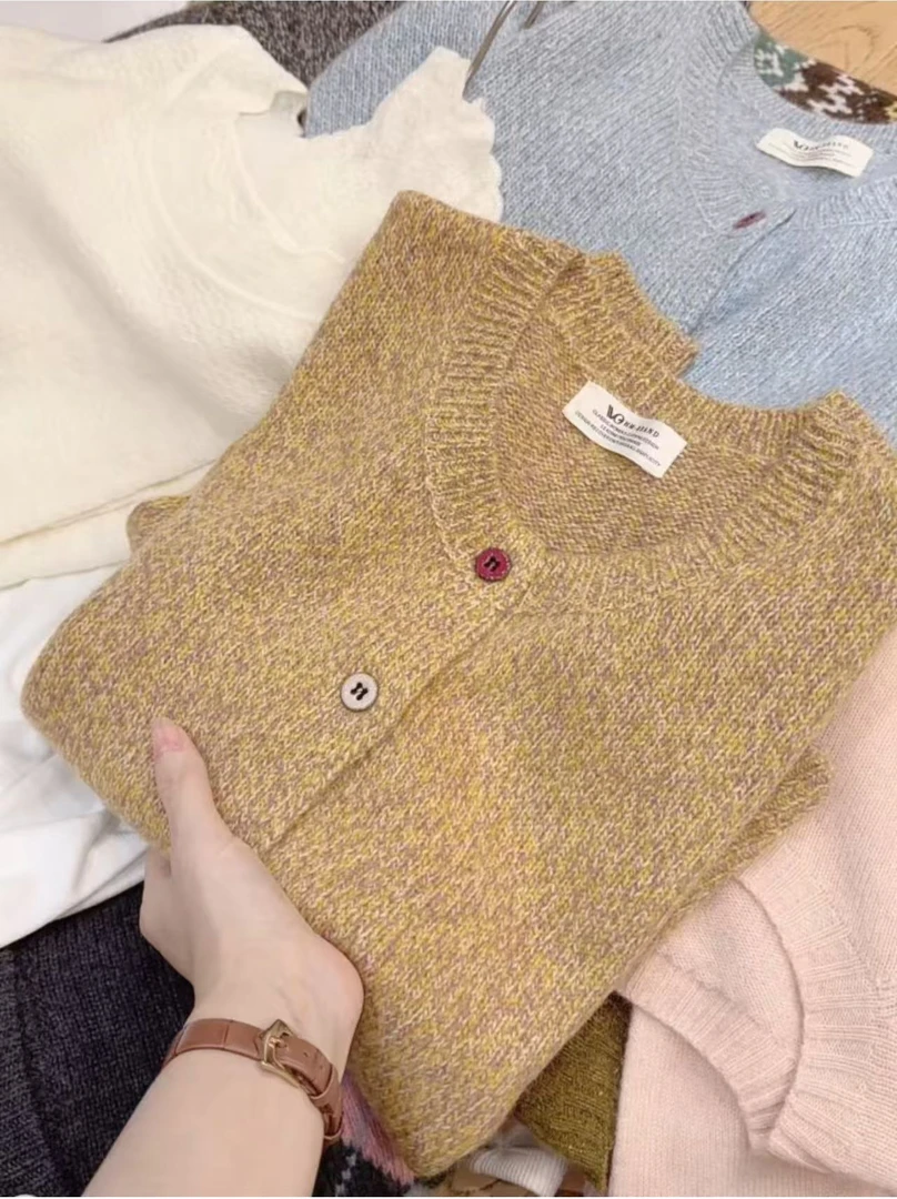 七言家  高货彩扣花纱姜黄加厚毛衣开衫6