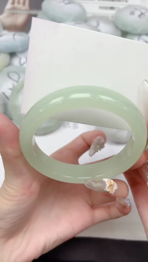 未镶嵌手镯石英质玉15-62.3