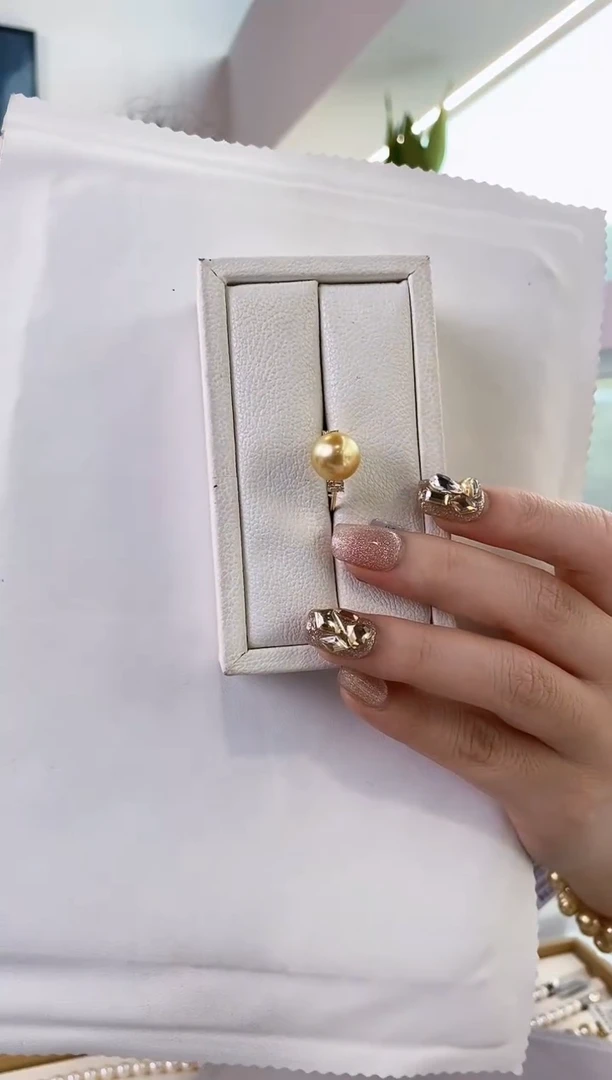 18K金镶嵌戒指海水珍珠10-11南洋金珍珠戒指