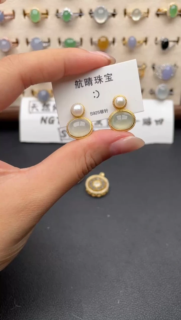 银S925镶嵌戒指翡翠一物一证一礼盒