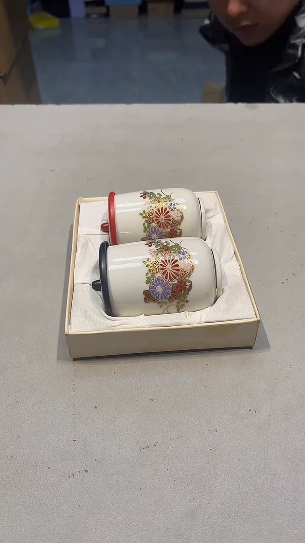 手工艺品琉璃小* 城城工艺品店