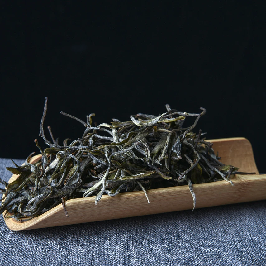 2008年 举世无双 生茶 班章老树茶厂