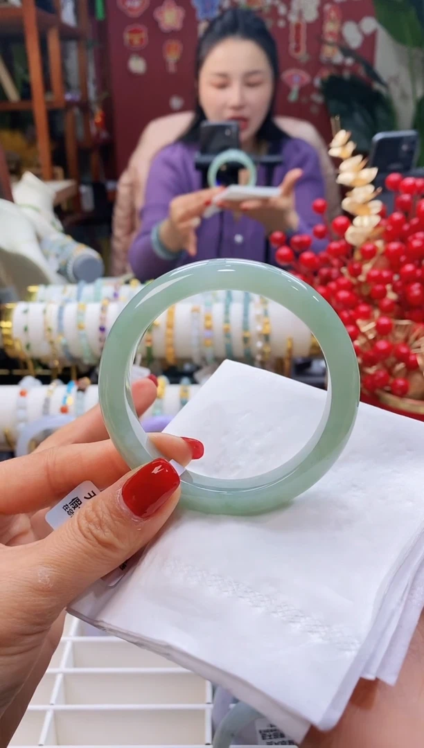 【闪购商品】翡翠手镯未镶嵌103天青色56-58/11.2*6.3