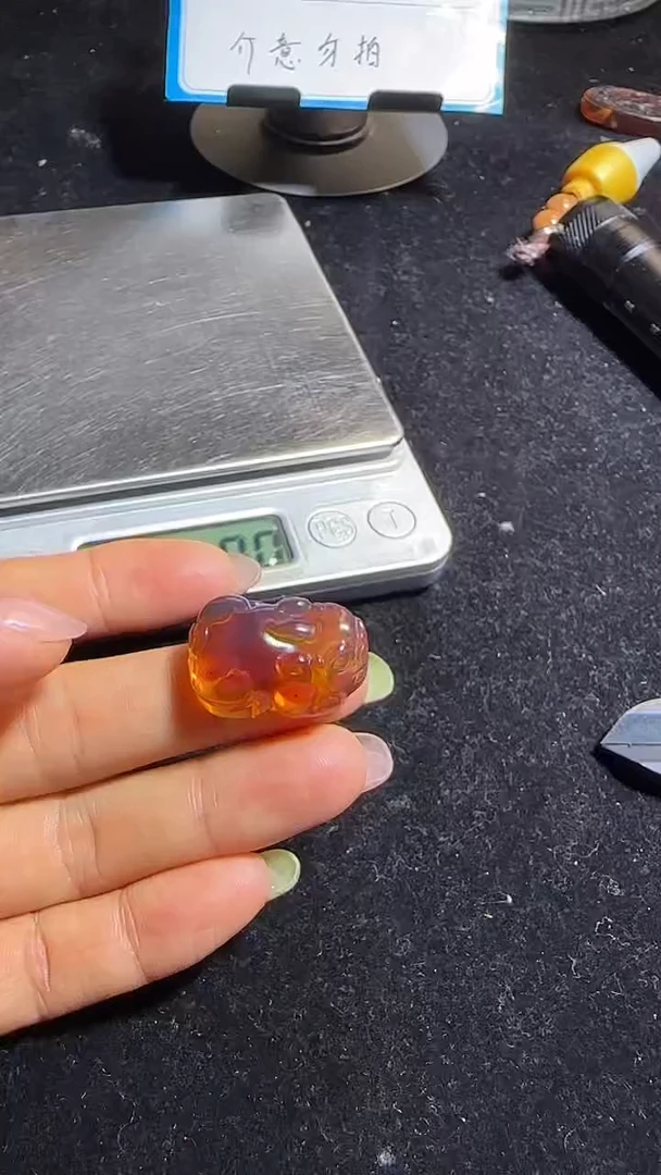 未镶嵌颈饰琥珀763984512