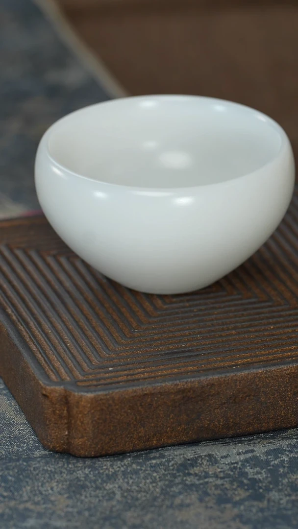 【A】【白瓷斗形璞玉杯】【以佳礼盒】