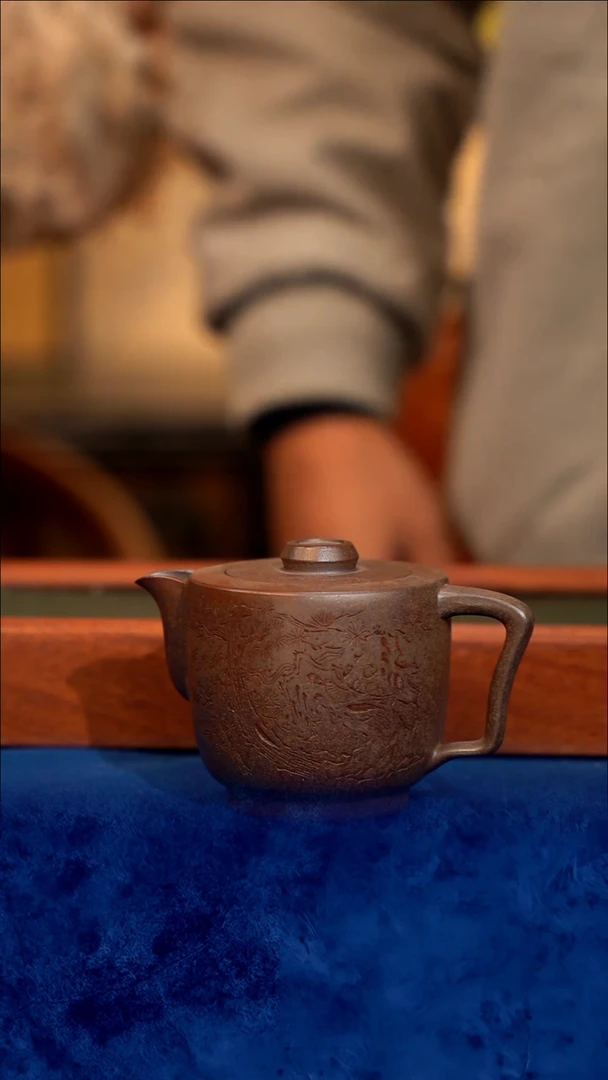 宜兴紫砂 紫砂茶壶 LJY