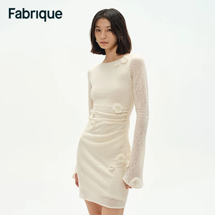 Fabrique Esme 早春山茶花手工钩花羊毛蕾丝弹力修身短款连衣裙