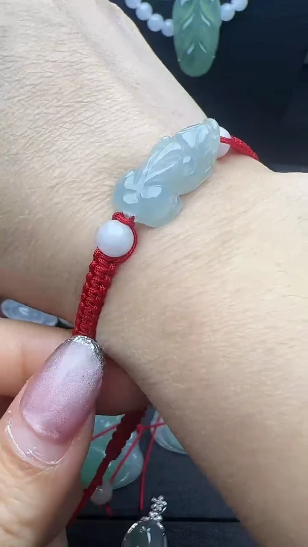 【闪购商品】翡翠手串未镶嵌貔貅手串