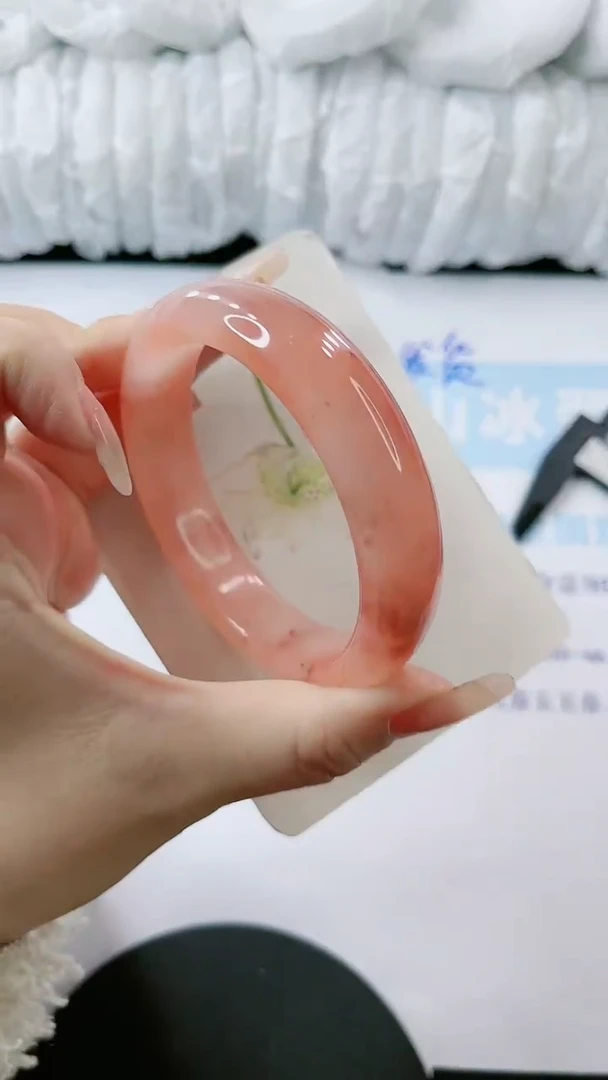 【闪购商品】石英质玉手镯未镶嵌多样性发货S133