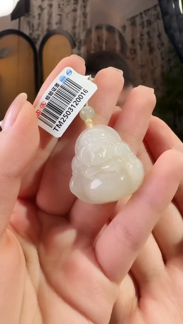 和田玉未镶嵌颈饰佛公p