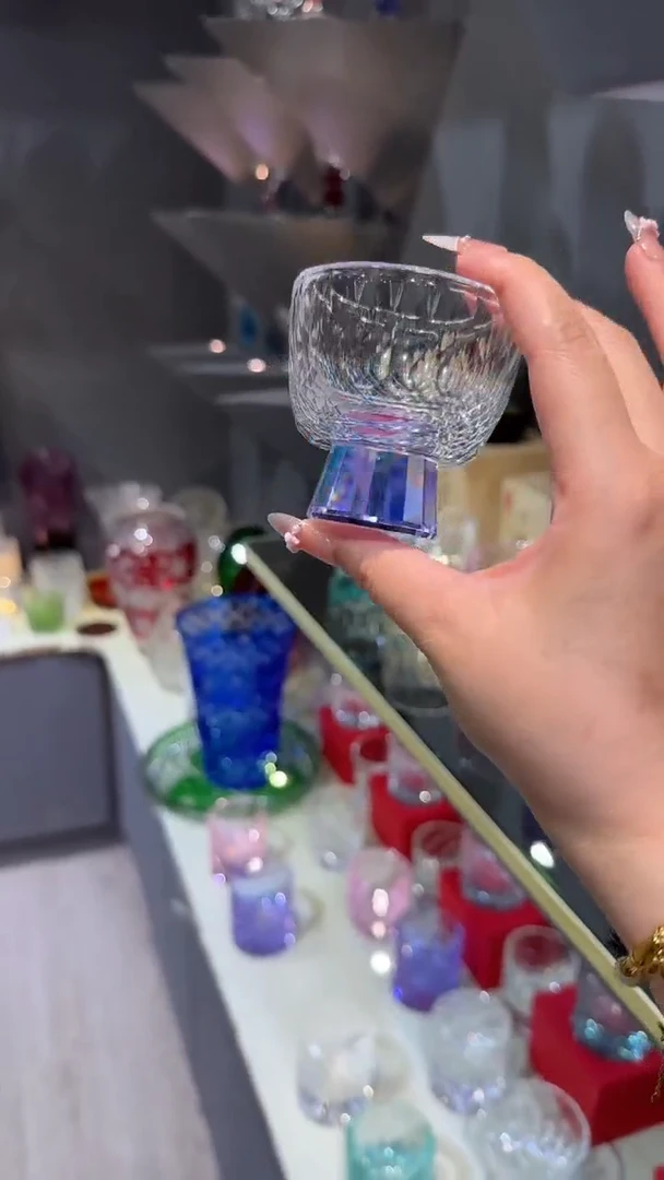 直播间闪烁买一送一紫色