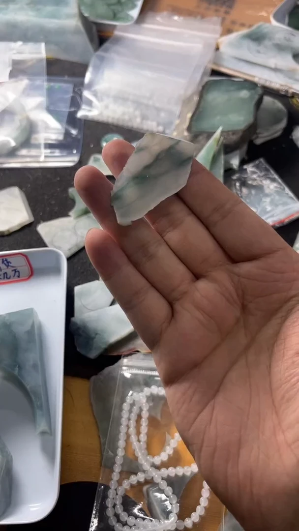 【闪购商品】定制翡翠未镶嵌雕刻定制包工料子直发