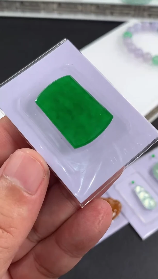 未镶嵌定制翡翠二*儿翡翠