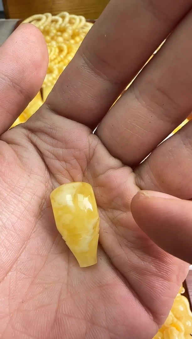 蜜蜡未镶嵌珠宝奇石蜜蜡