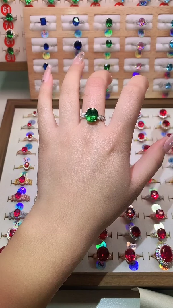 银S925镶嵌透辉石戒指9*11