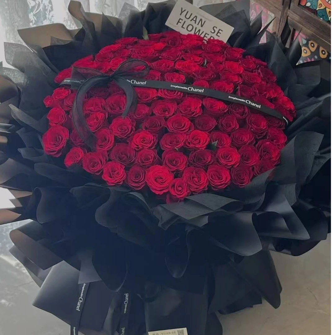 情人节花束送爱人送老婆99朵红玫瑰黑色包装神秘高级感浪漫约会礼物小时达同城鲜花配送
