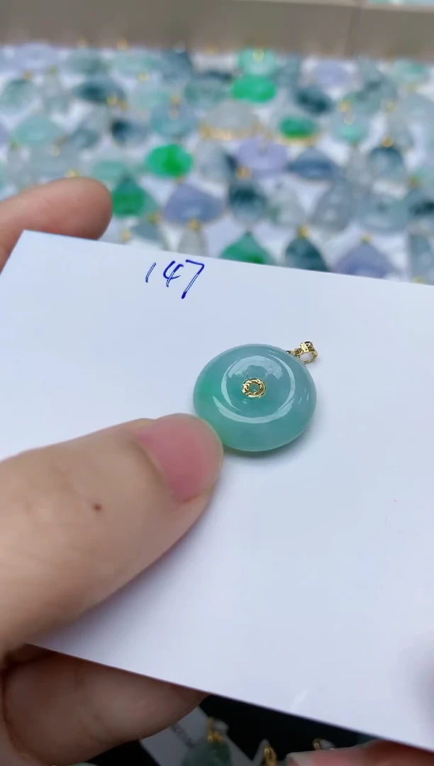 【闪购商品】翡翠颈饰18K金镶嵌天然翡翠147A货